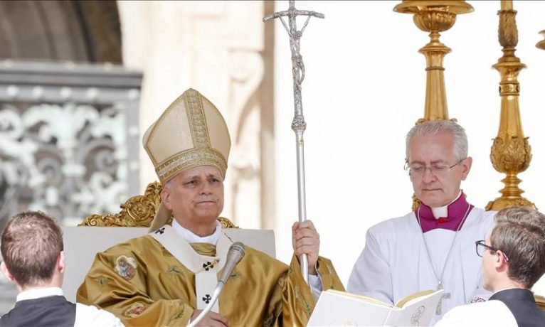 Vatikan’dan Katoliklere net mesaj: Evlilik iki kişiliktir, çok eşlilik kabul edilemez