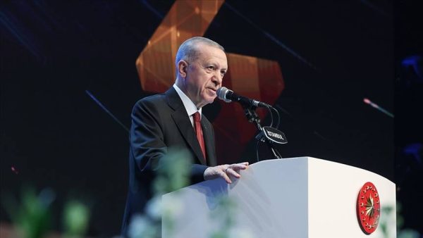 Erdoğan: “Yeni emperyalist oyunda Kıbrıs adası da menüde”