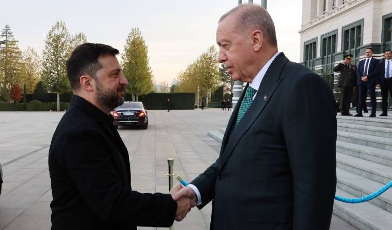 Zelenski ve Erdoğan görüştü: “İstanbul süreci pragmatik anlayışla yeniden sürdürülmeli, tüm ortaklarımızdan yapıcı duruş bekliyoruz”