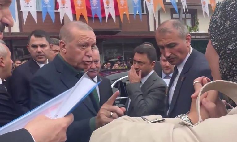 Erdoğan’dan derdini anlatan atanamayan öğretmene: “Yalan konuşuyorsun!”