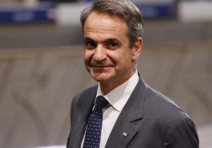 Mitsotakis Kıbrıs’ta Klerides’in anmasında