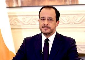 Hristodulidis yarın Atina’da, perşembe günü Berlin’de