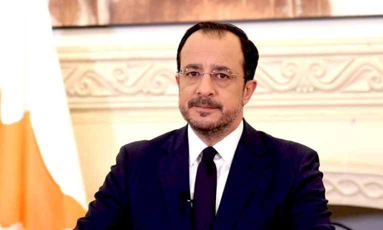 Hristodulidis yarın Atina’da, perşembe günü Berlin’de