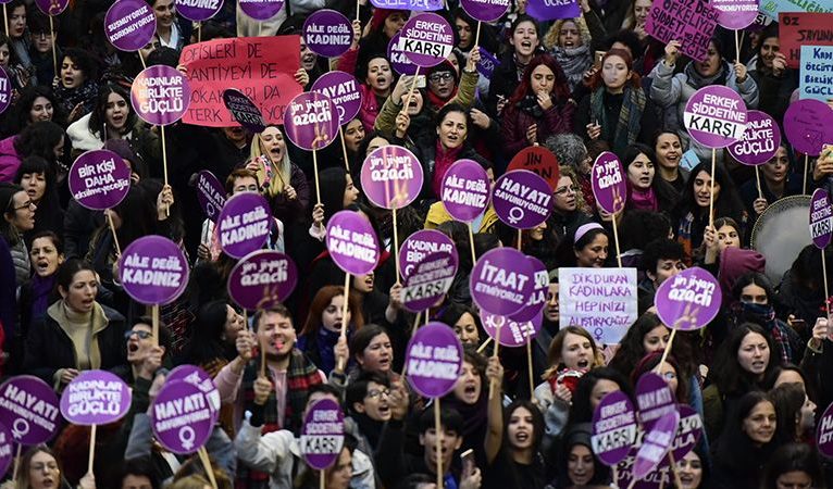 GERİCİLİĞE GEÇİT YOK! ÖZGÜRLÜĞÜMÜZE SAHİP ÇIKIYORUZ!