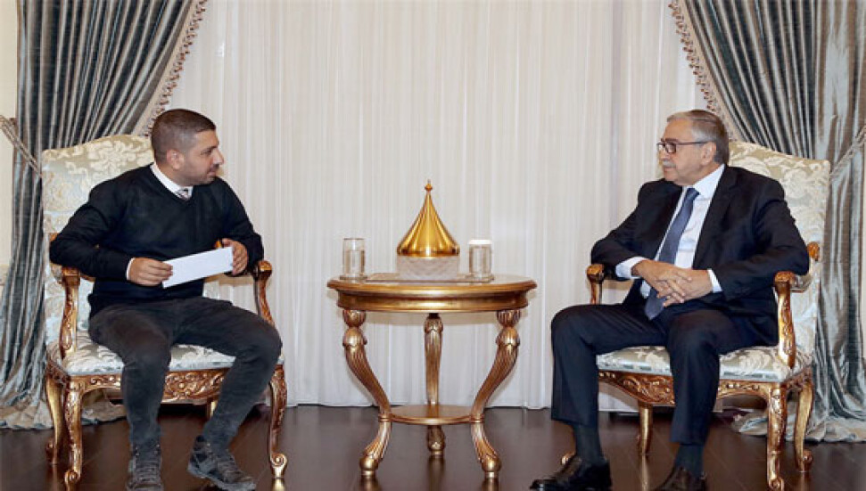 Akıncı: “Bu davada yargılanması gereken gazeteci değil, seçimlere müdahale edenlerdir”