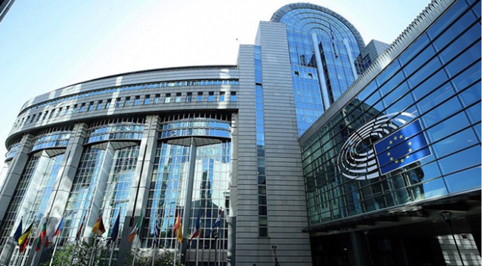 AP’den Rum kayıplar anıtı önerisine “siyasi tarafsızlık” freni