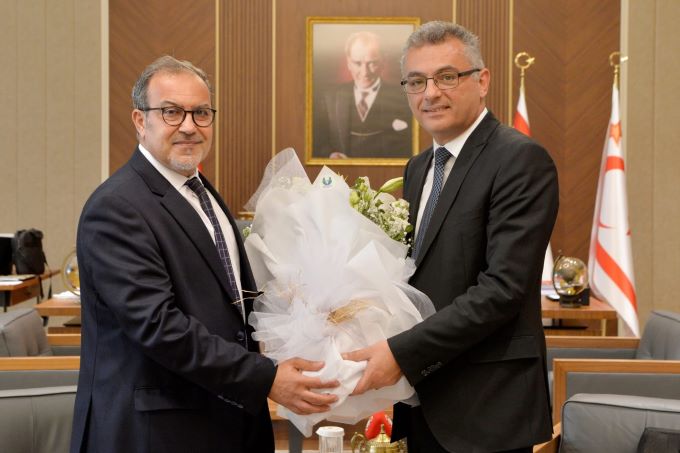 Cumhurbaşkanı, Kemal Saraçoğlu Vakfı heyetini kabul etti