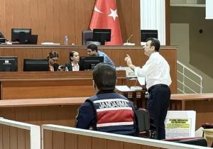 Merdan Yanardağ tutuklandıkları gece yaşananları anlattı: ”İmamoğlu, hakime ‘başını eğip nereye kaçıyorsun?’ dedi”