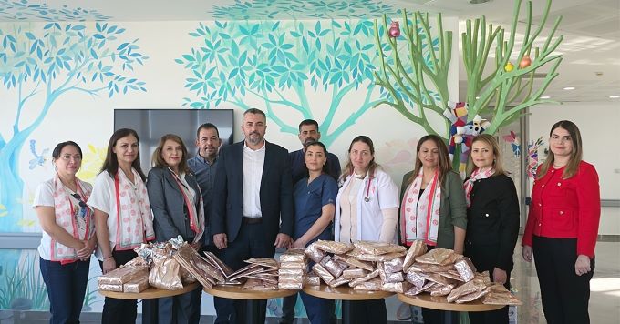 Kamu-İş’ten Çocuk Onkoloji ve Hematoloji Bölümü’ne anlamlı bağış