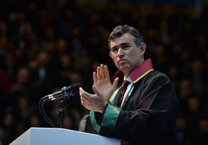 AYM’den Metin Feyzioğlu kararı: “Yavşak” paylaşımını cezalandırmak ifade özgürlüğü ihlali