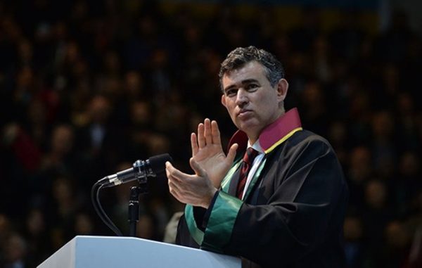 AYM’den Metin Feyzioğlu kararı: “Yavşak” paylaşımını cezalandırmak ifade özgürlüğü ihlali