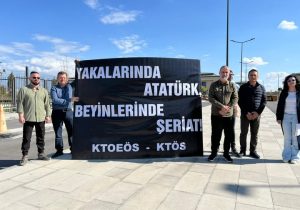 Öğretmenler Meclis önünde: Kıbrıs Türk toplumunu hiçbir projeye yem ettirmeyiz!