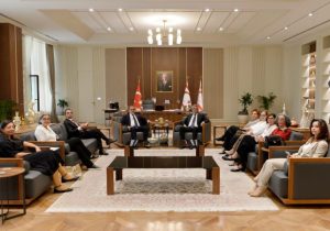 Cumhurbaşkanı, Kemal Saraçoğlu Vakfı heyetini kabul etti