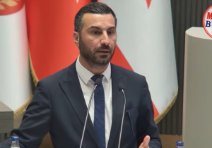 Solyalı: “Siz kimsiniz de ilahiyat müfredatına göre yasa değiştirme taahhüdü verirsiniz?”