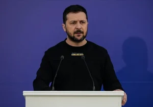 Zelenski: “Ruslar ölülerini saymaz ama kaybettikleri her dolar ve euroyu sayarlar“