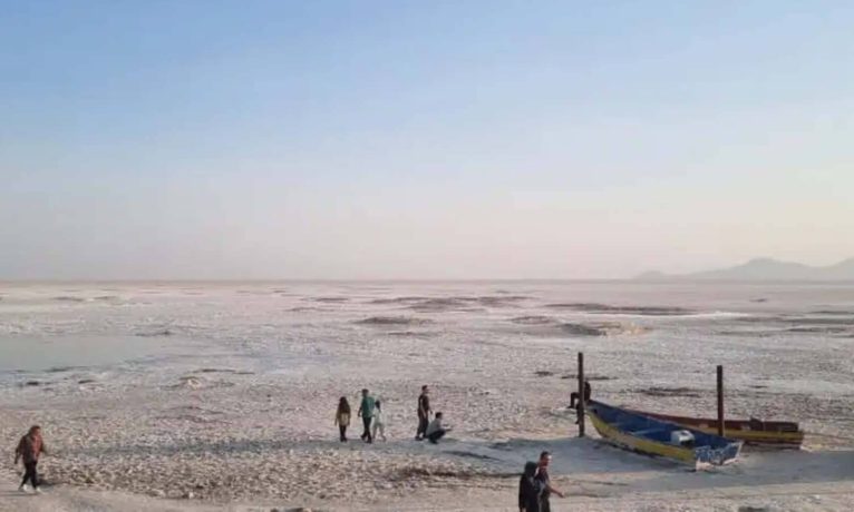 Kuraklık: İran komşu ülkelerden su satın almak istiyor