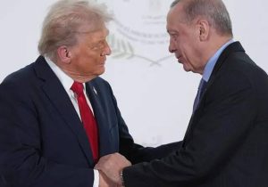 Trump: “NATO Erdoğan’la başa çıkmakta zorlanıyor, sorun olduğunda ben arıyorum”