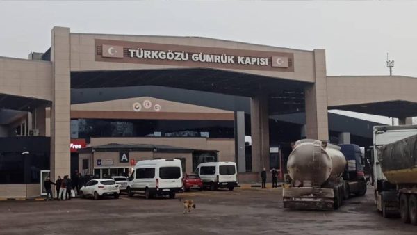 Gürcistan-Türkiye arası geçişlerde yeni dönem: Artık sadece kimlik yetmeyecek