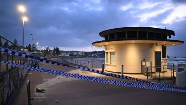 Avustralya’daki Hanuka kutlamasında 15 kişinin öldüğü saldırıyı baba-oğul düzenlemiş: “Kötücül bir Yahudi düşmanlığı ve terörizm eylemi”