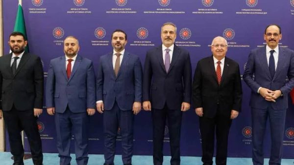 Türkiye’den Suriye’ye üst düzey ziyaret: Dışişleri Bakanı Fidan, Milli Savunma Bakanı Güler ve MİT Başkanı Kalın; Şam’a gitti