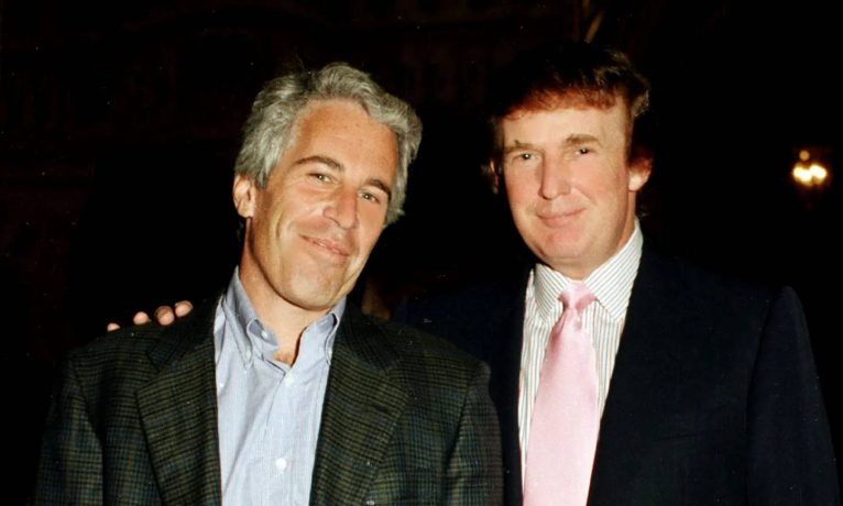 ABD Başkanı Trump: “Epstein ile bağlarını gerçekten kesen tek kişi bendim ve bunu ondan uzaklaşmak moda haline gelmeden önce yapmıştım”
