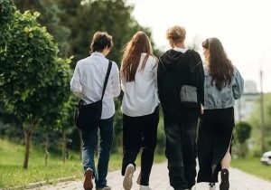 Araştırma: Yeni neslin kaygısı büyüyor, Z kuşağı dünyayı korkutucu buluyor