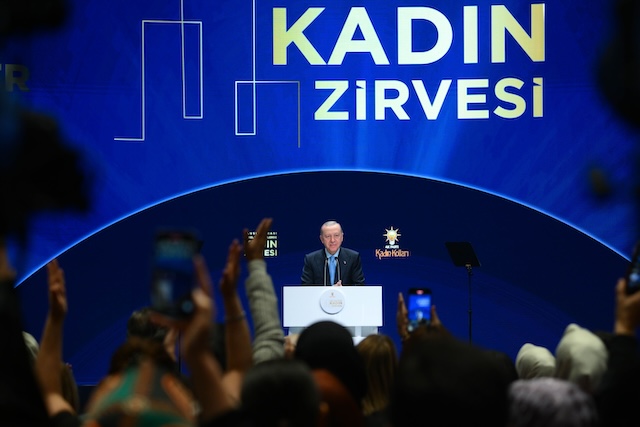 Erdoğan: “Türkiye kadın hakları konusunda altın yıllarını bizim dönemimizde yaşıyor”