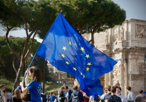 Eurobarometer 104: Kıbrıslı Türklerin yaşamdan memnuniyeti yüzde 84’e yükseldi