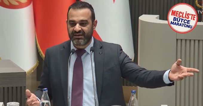 Talat, silah ruhsatları ve yolsuzluk iddiaları için ‘derhal istifa’ çağrısı yaptı