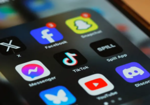 Avustralya, 16 yaş altındakilere sosyal medyayı yasaklayan ilk ülke oldu