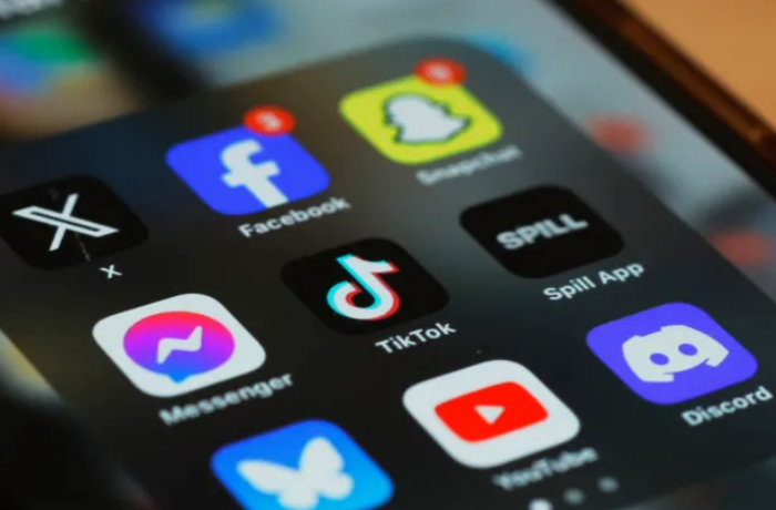 Avustralya, 16 yaş altındakilere sosyal medyayı yasaklayan ilk ülke oldu