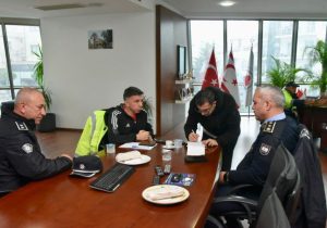 Amcaoğlu: “Ciddi bir felaketle karşı karşıyayız… Zorunlu olmadıkça evlerden çıkılmasın”