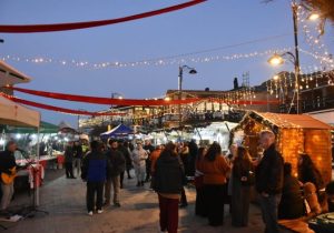 Bellapais’te Yeni Yıl Pazarı yoğun ilgiyle başladı