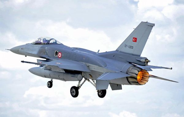 F-16’lar Türk hava sahasına yaklaşan İHA’yı düşürdü