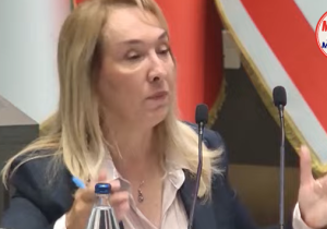 Besim: “On yıldır aynı bakan, aynı sorunlar, turizm, çevre ve kültür yerinde saydı”