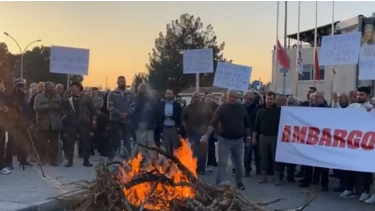 Narenciye üreticileri süresiz eylem ateşi yakacak