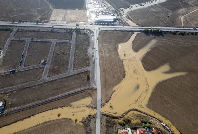 Mağusa’da dere yataklarından gelen sular için uyarı yapıldı