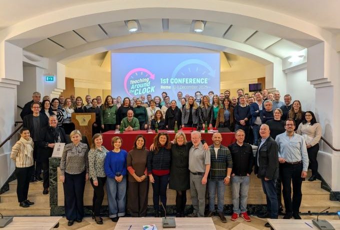 Avrupa’da öğretmenler sözleşmelerin çok ötesinde çalışıyor: Gizli iş yükü eğitimi tehdit ediyor