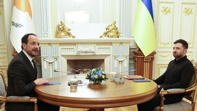 Hristodulidis’ten Ukrayna’ya destek ziyareti: “İşgalin ne olduğunu biliyoruz”