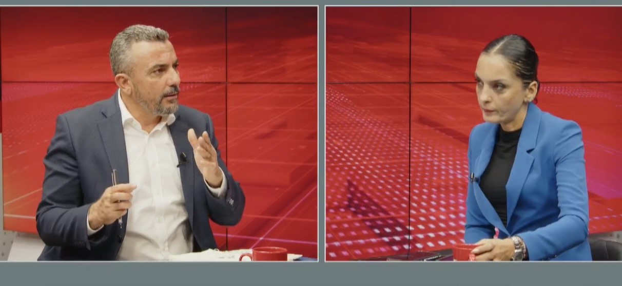 Serdaroğlu’ndan Arhun’a yanıt: “Avrupa’yı bırak, bu memlekette bir ay geçinmeyi dene”