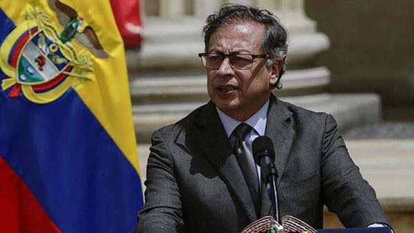 Kolombiya Cumhurbaşkanı: “ABD’nin yaptığını ne Netanyahu ne Hitler ne Franco ne de Salazar yaptı; atalarımız bize ‘vendetta’ diye fısıldıyor!”