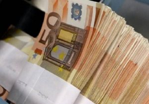 Güneydeki devlet üst düzey yetkililerinin maaşları açıklandı