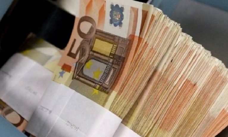 Güneydeki devlet üst düzey yetkililerinin maaşları açıklandı