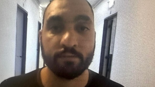 Larnaka’da bıçaklı saldırı: Cinayete teşebbüsten aranan 30 yaşındaki Stelios Georgiou firarda