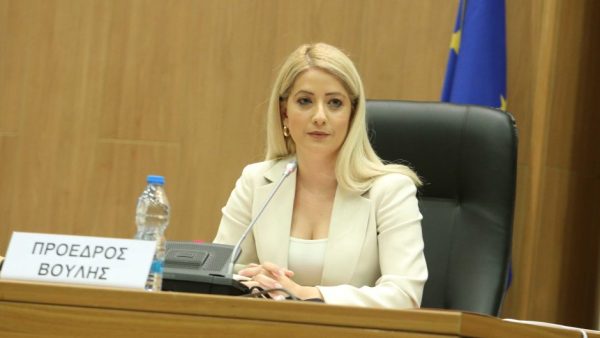 Annita Dimitriou: “İstifalar zorunlu, doğru ve gerekli“