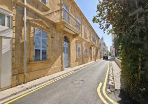 Emlak tartışmasında rakamlar konuştu: “Kıbrıs satılıyor” iddiası abartılı çıktı