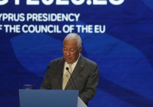 Kosta: “AB, Kıbrıs’ta da Ukrayna’da da uluslararası hukuk ihlallerini kabul edemez“