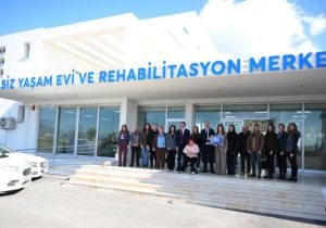 Lefkoşa Maratonu geliri Engelsiz Yaşam Evi’ne teslim edildi