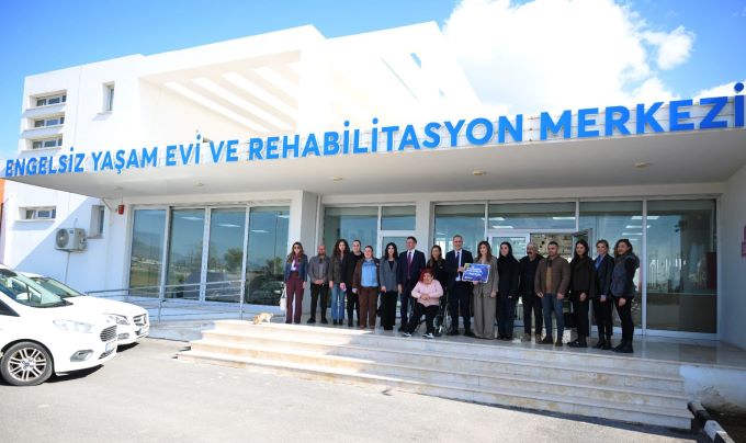Lefkoşa Maratonu geliri Engelsiz Yaşam Evi’ne teslim edildi
