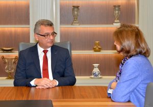 Erhürman, Holguin ile görüştü I Görüşme bir saat sürdü